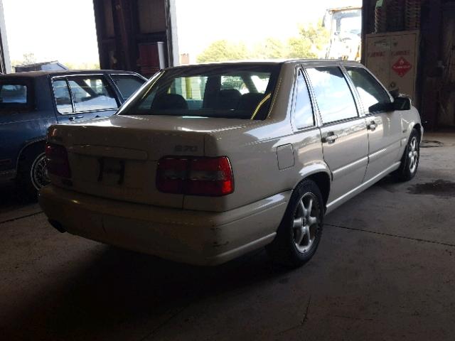 YV1LS5579W3487713 - 1998 VOLVO S70 WHITE photo 4