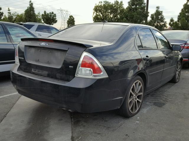 3FAHP07Z18R243031 - 2008 FORD FUSION SE BLACK photo 4