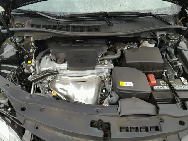 4T1BF1FK2HU745564 - 2017 TOYOTA CAMRY LE 黑色 照片 7