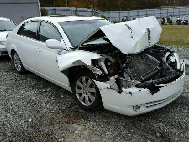 4T1BK36B06U119581 - 2006 TOYOTA AVALON XL WHITE photo 1