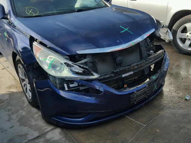 5NPEB4AC8BH064602 - 2011 HYUNDAI SONATA GLS BLUE photo 9