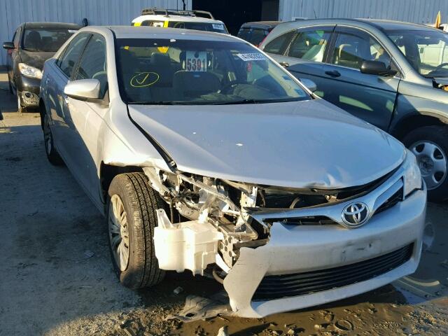 4T1BF1FKXCU061080 - 2012 TOYOTA CAMRY BASE SILVER photo 1