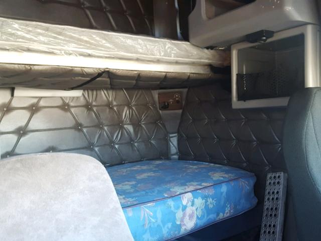 1FUJAPAV16DU26052 - 2006 FREIGHTLINER CONVENTION RED photo 6