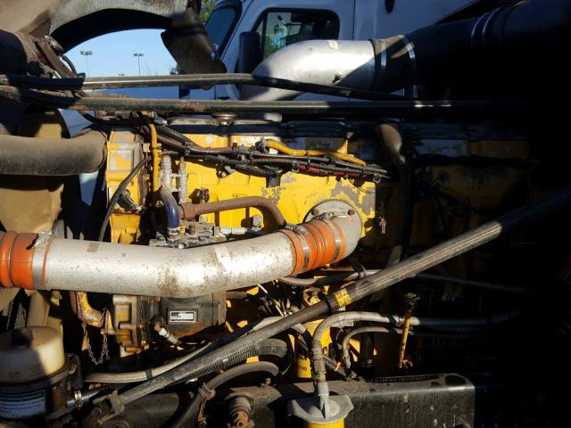 1FUJAPAV16DU26052 - 2006 FREIGHTLINER CONVENTION RED photo 7