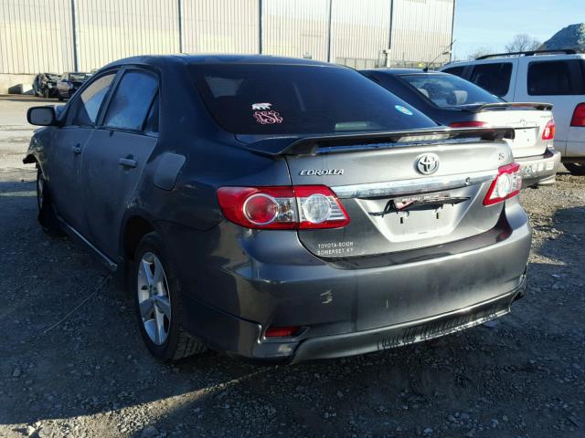 2T1BU4EE7DC955852 - 2013 TOYOTA COROLLA BA GRAY photo 3