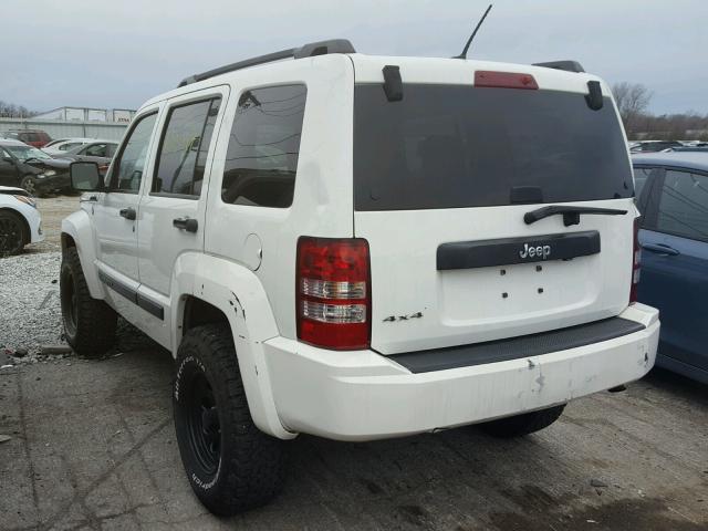 1J8GN28KX9W532005 - 2009 JEEP LIBERTY SP WHITE photo 3