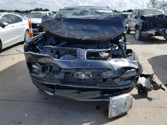 5LMCJ2C94HUL04879 - 2017 LINCOLN MKC SELECT 灰色 照片 7