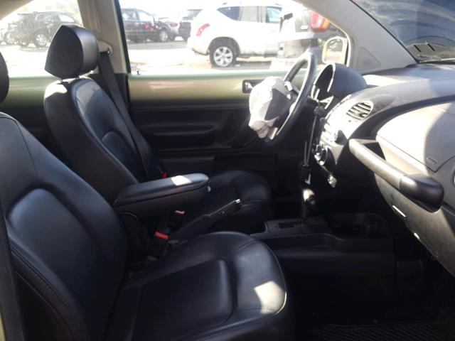 3VWRW31C49M512187 - 2009 VOLKSWAGEN NEW BEETLE 绿色 照片 5