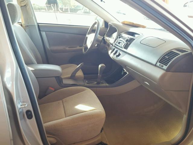 4T1BE32K03U167509 - 2003 TOYOTA CAMRY LE ოქროსფერი ფოტო 5