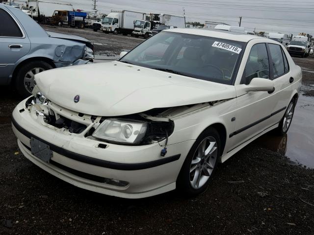 YS3ED49A343505329 - 2004 SAAB 9-5 ARC WHITE photo 2