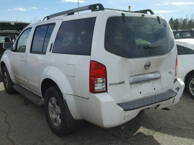 5N1AR18W36C614391 - 2006 NISSAN PATHFINDER WHITE photo 3