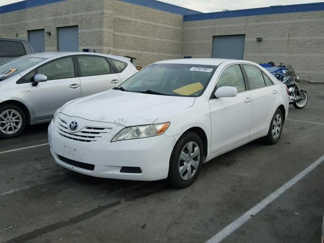 4T4BE46KX9R109003 - 2009 TOYOTA CAMRY BASE WHITE photo 2