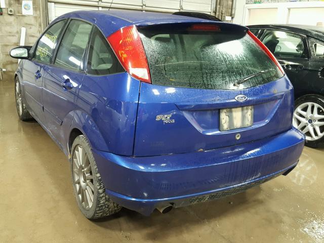 3FAHP30534R103906 - 2004 FORD FOCUS ZX5 BLUE photo 3