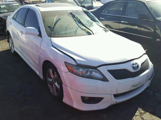 4T1BF3EK2BU637160 - 2011 TOYOTA CAMRY BASE WHITE photo 1