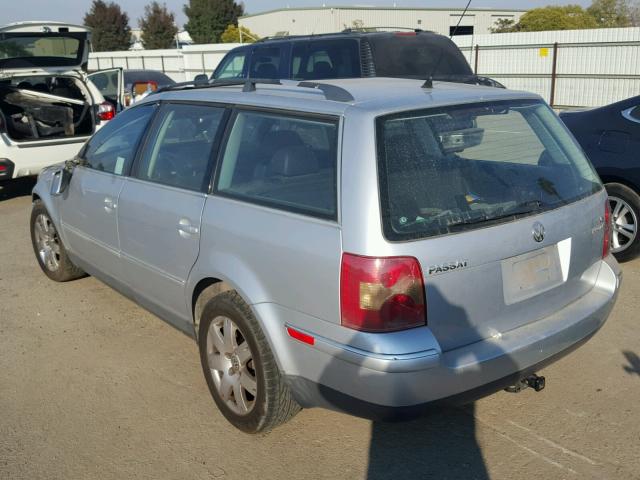 WVWYH63B43E082379 - 2003 VOLKSWAGEN PASSAT GLX SILVER photo 3