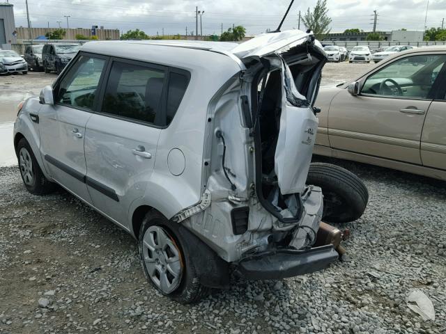 KNDJT2A54C7405310 - 2012 KIA SOUL SILVER photo 3