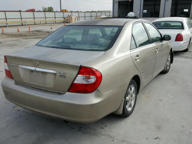 JTDBE32K220024491 - 2002 TOYOTA CAMRY LE თაფლისფერი ფოტო 4