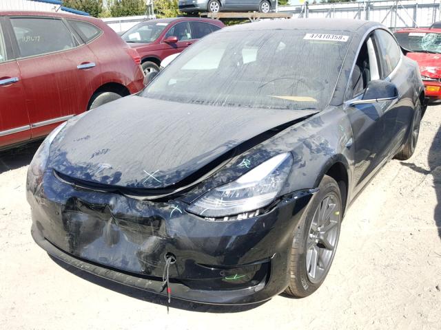 5YJ3E1EA8JF057068 - 2018 TESLA MODEL 3 أسود صورة 2