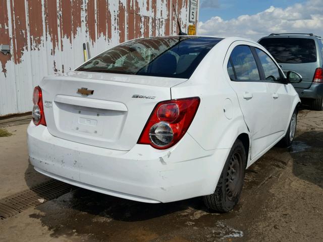 1G1JA5SHXD4178913 - 2013 CHEVROLET SONIC LS 白色 照片 4