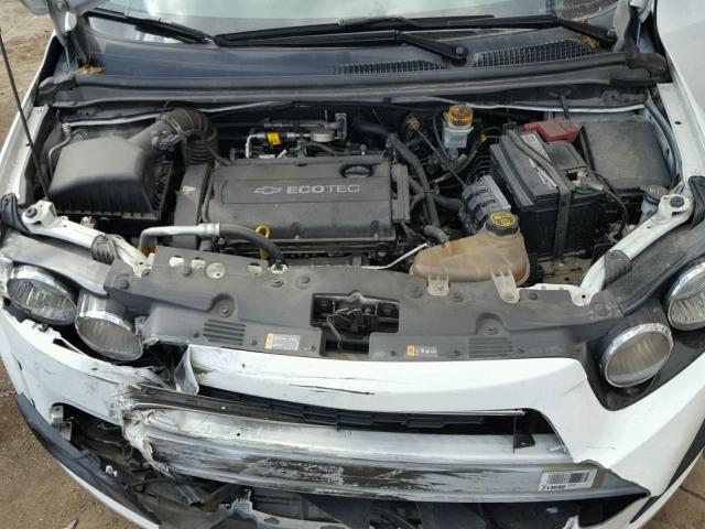 1G1JA5SHXD4178913 - 2013 CHEVROLET SONIC LS 白色 照片 7