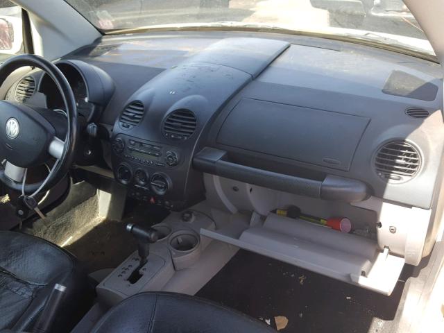 3VWCD21Y04M300817 - 2004 VOLKSWAGEN NEW BEETLE 米色 照片 9