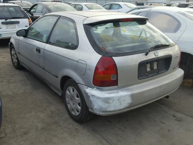 2HGEJ634XWH117143 - 1998 HONDA CIVIC DX SILVER photo 3