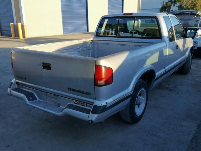 1GCCS1945V8112384 - 1997 CHEVROLET S TRUCK S1 SILVER photo 4