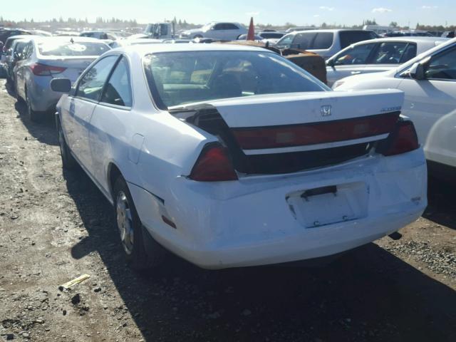 1HGCG3279XA001996 - 1999 HONDA ACCORD EX WHITE photo 3