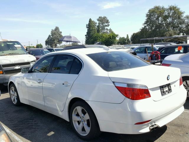 WBANF73576CG69992 - 2006 BMW 530 XI WHITE photo 3