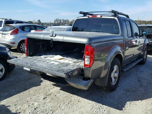 1N6AD07U96C451059 - 2006 NISSAN FRONTIER C GRAY photo 4