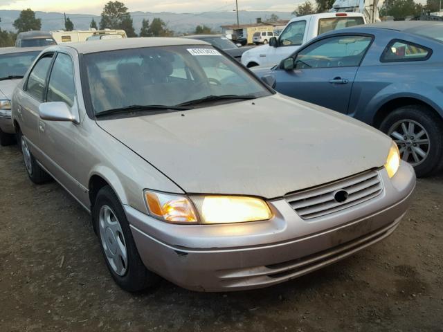 JT2BF22K3W0111466 - 1998 TOYOTA CAMRY CE BEIGE photo 1