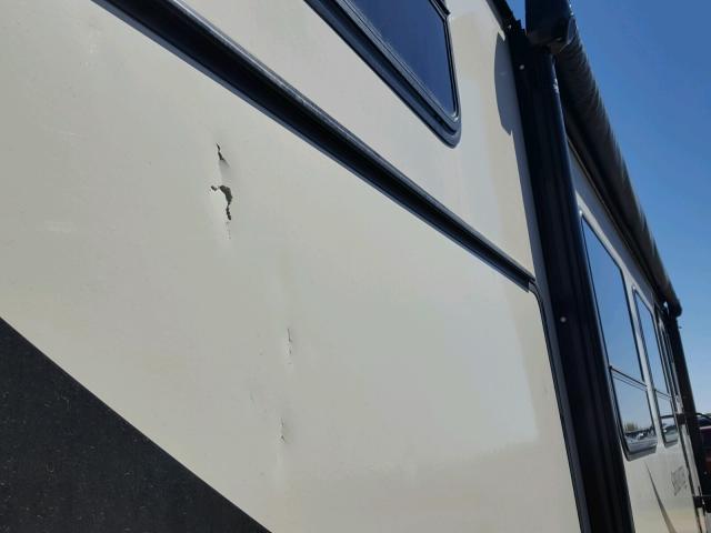 4YDT33B24J1530906 - 2018 KEYSTONE SPRINTER WHITE photo 9