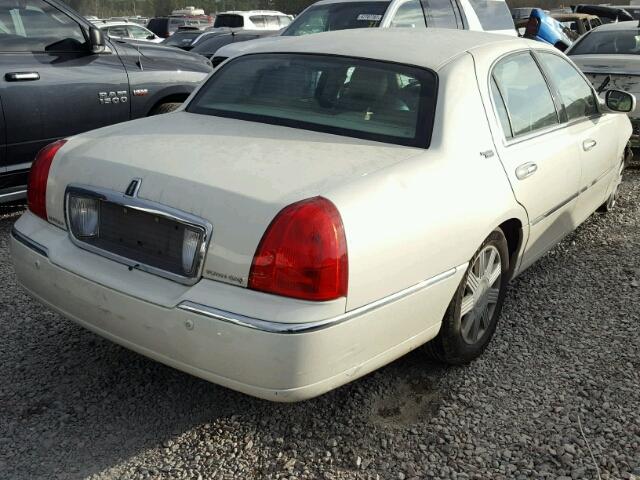 1LNHM82W75Y632957 - 2005 LINCOLN TOWN CAR S WHITE photo 4