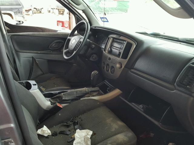 4F2CZ04145KM56939 - 2005 MAZDA TRIBUTE S GRAY photo 5