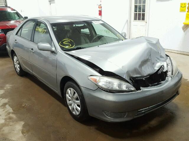 4T1BE32K95U602739 - 2005 TOYOTA CAMRY LE GRAY photo 1