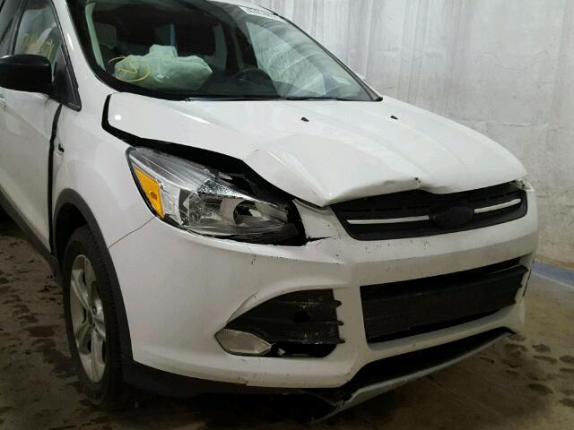 1FMCU9GX3EUC60753 - 2014 FORD ESCAPE SE WHITE photo 9