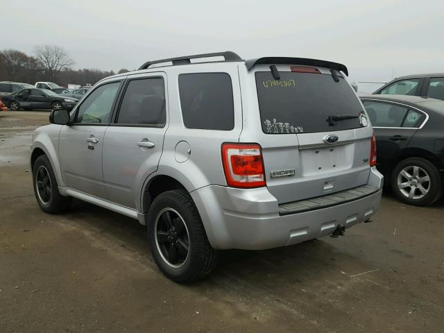 1FMCU9DG8AKC64923 - 2010 FORD ESCAPE XLT SILVER photo 3