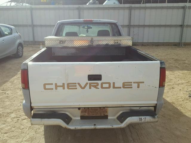 1GCCS19W1S8110807 - 1995 CHEVROLET S TRUCK S1 GRAY photo 6