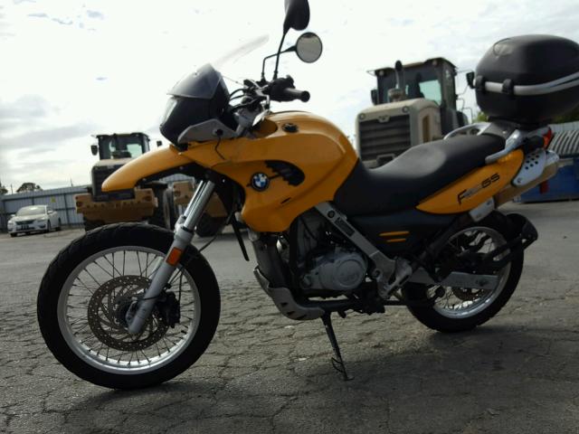 WB10182AX1ZE45750 - 2001 BMW F650 GS YELLOW photo 2