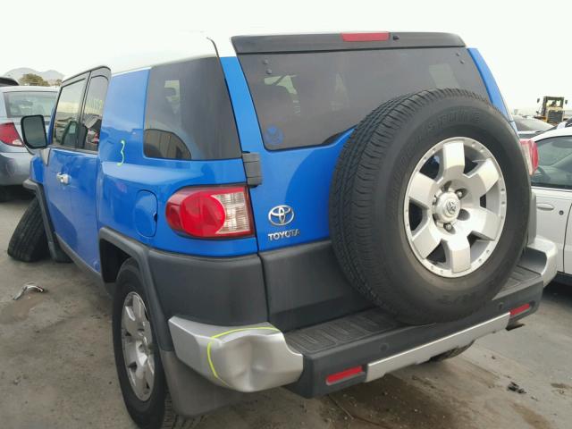 JTEBU11F270099576 - 2007 TOYOTA FJ CRUISER BLUE photo 3