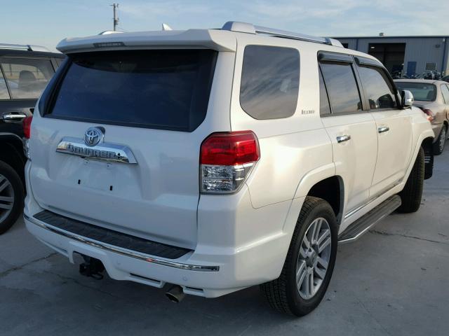 JTEBU5JR3B5067507 - 2011 TOYOTA 4RUNNER SR WHITE photo 4