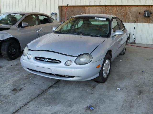 1FAFP53U9XA229191 - 1999 FORD TAURUS SE SILVER photo 2