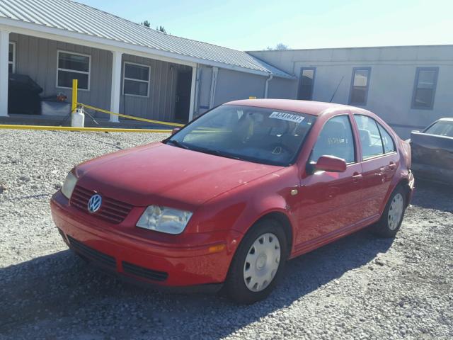 3VWRA29M4YM015497 - 2000 VOLKSWAGEN JETTA GL RED photo 2