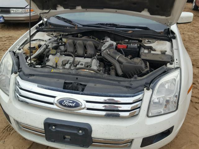 3FAHP07118R138628 - 2008 FORD FUSION SE WHITE photo 7