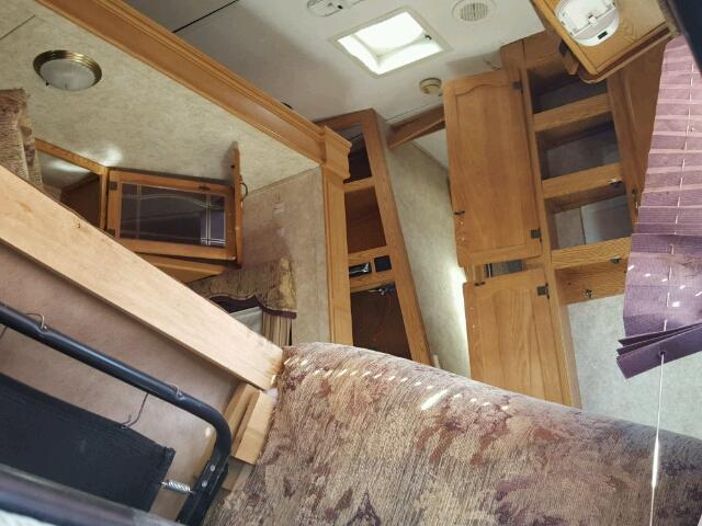 4YDF3002974700814 - 2007 KEY MONTANA WHITE photo 6