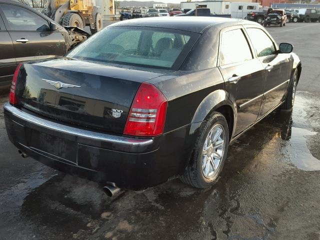 2C3KA63H66H438685 - 2006 CHRYSLER 300C BLACK photo 4