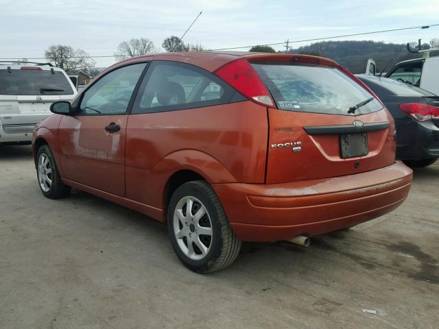 3FAFP31N65R127527 - 2005 FORD FOCUS ZX3 ORANGE photo 3