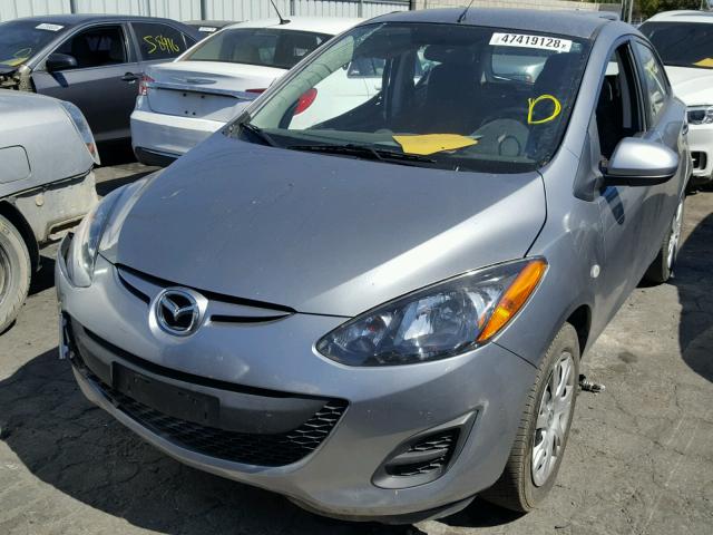 JM1DE1KZ1E0171674 - 2014 MAZDA MAZDA2 SPO 银色 照片 2