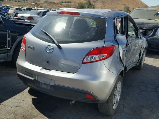 JM1DE1KZ1E0171674 - 2014 MAZDA MAZDA2 SPO 银色 照片 4