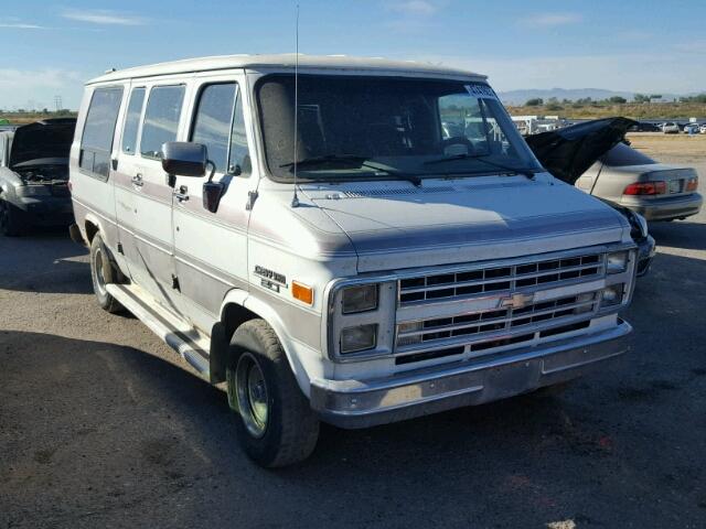 1GBEG25H8J7158403 - 1988 CHEVROLET G20 TWO TONE photo 1